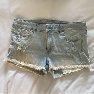 American Eagle shortie jean shorts light wash